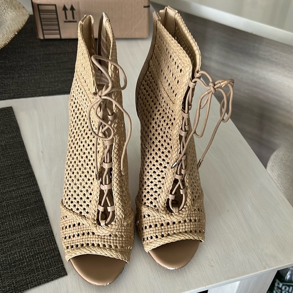 SAME EDELMAN SUMMER BOOTIES 8.5 natural nude leather